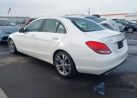2016 Mercedes-Benz C 300 from USA, damaged, VIN WDDWF4JB6GR125399